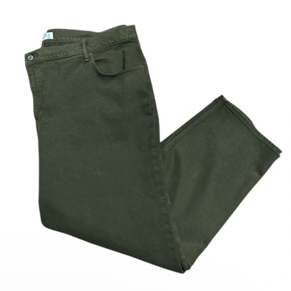 ABERCROMBIE & FITCH | Ultra High Rise 90s Straight Jean Dark Brown | 36, US 22